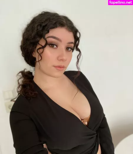 Yazzi OnlyFans Thumbnail #CbQCwvJGMe