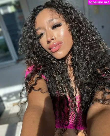 Yazzyyams OnlyFans Thumbnail #9iXy8NKc86