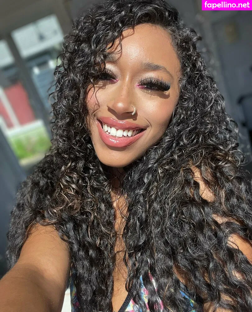 Queen Yasmeena, yazzylonglegs, yazzyyams Nude Leaked OnlyFans Photo #HSdwyxRPvX