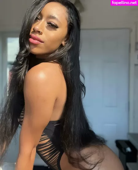 Yazzyyams OnlyFans Thumbnail #KnUekdfouN