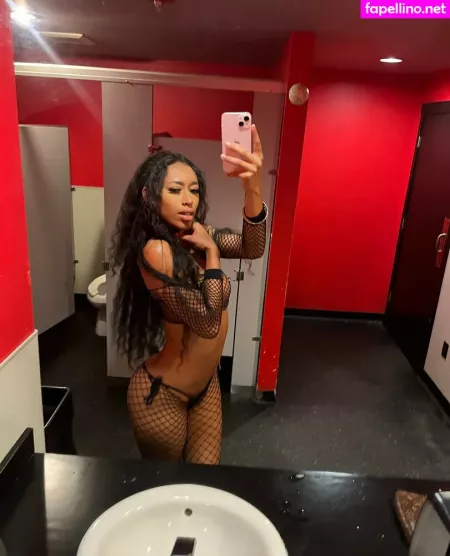 Yazzyyams OnlyFans Thumbnail #QVFBmWIZVA