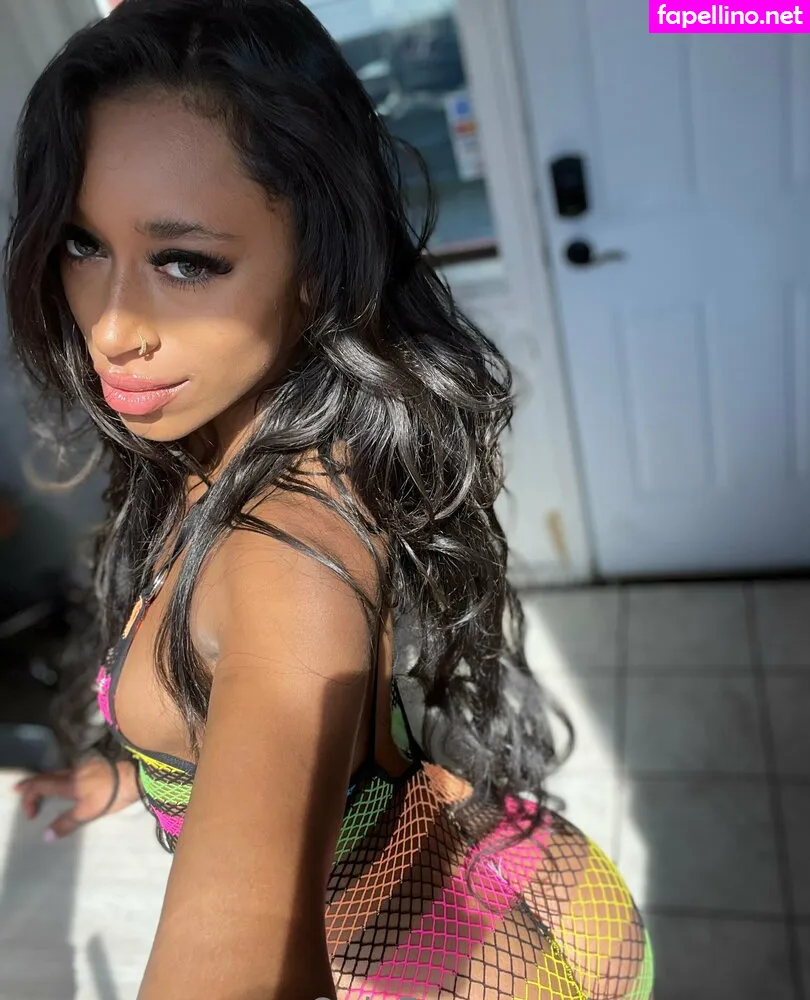 Queen Yasmeena, yazzylonglegs, yazzyyams Nude Leaked OnlyFans Photo #lwcuBfoqh5