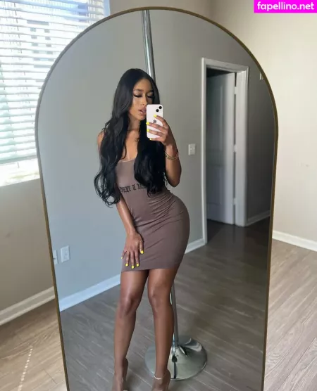Yazzyyams OnlyFans Thumbnail #oJt8a2sgAR