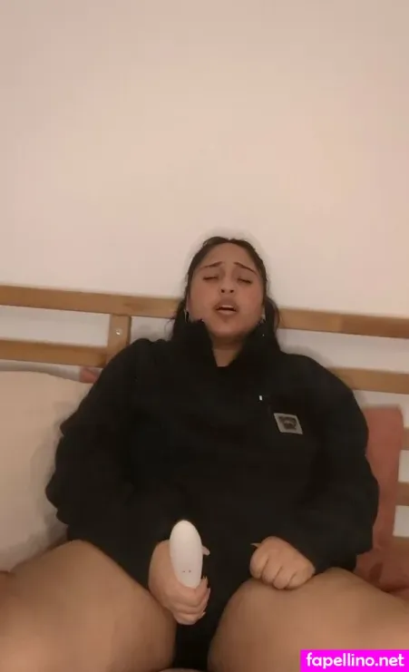 Yeahitsevie OnlyFans Thumbnail #psSA1YuWVT