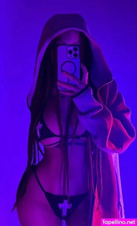 Yeahm8r OnlyFans Thumbnail #l2n6T2MUFt