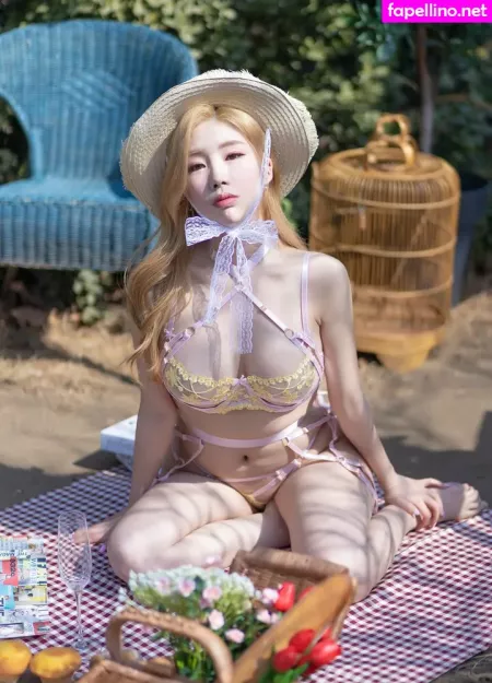 Yebin OnlyFans Thumbnail #9op5Jy6iVB