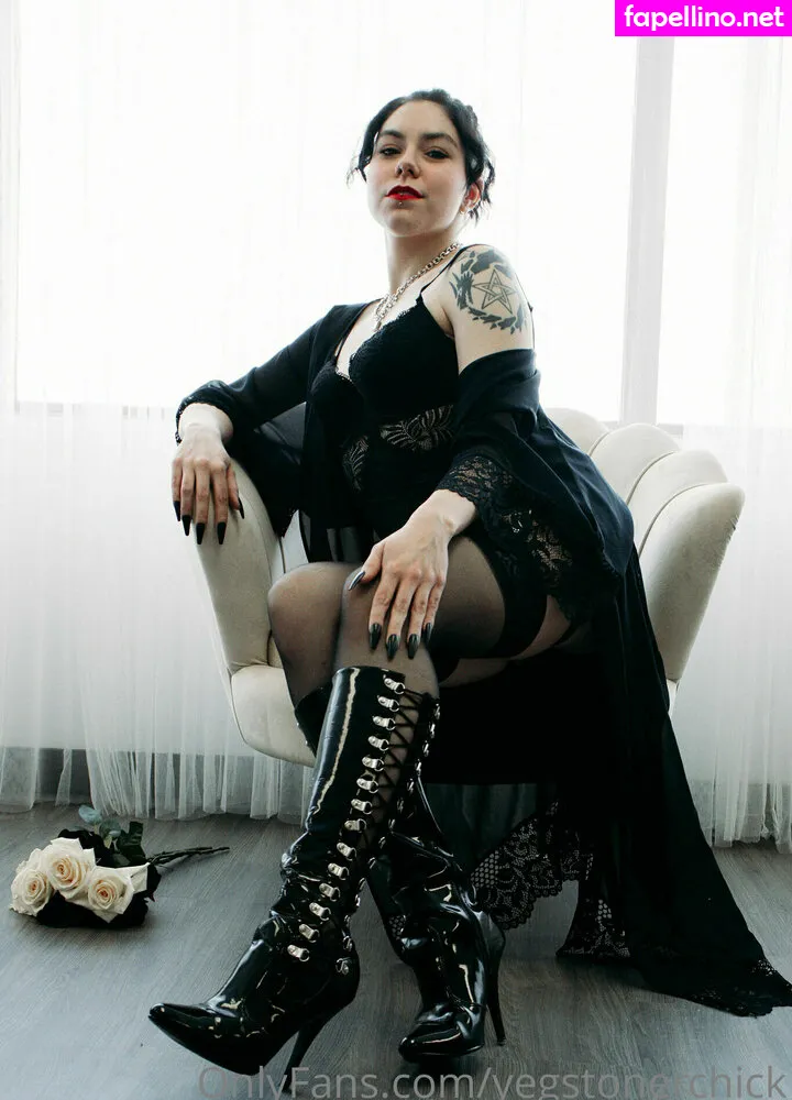 yegstonerchick Nude Leaked OnlyFans Photo #nx4gN7aph0