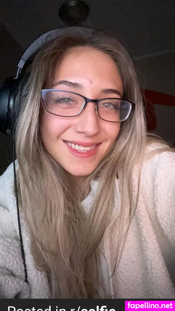 anna.wildee, annawilde_, ittybittytitties69 Nude Leaked OnlyFans Photo #17XqzBRJnu