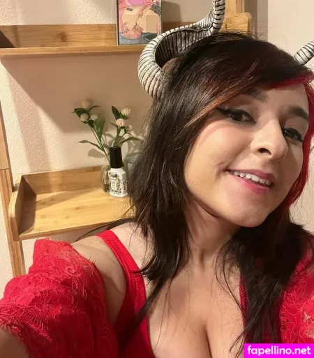 Yellowspoongirl OnlyFans Thumbnail #2QkZTjwDSv