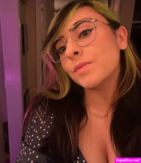 Yellowspoongirl OnlyFans Thumbnail #e8HSPuec5a