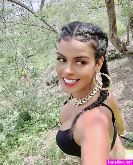 Yeraldincom1oficial OnlyFans Thumbnail #BnUvimNQPb