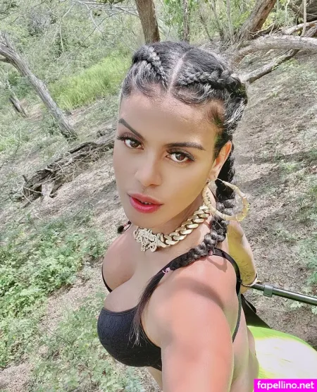 Yeraldincom1oficial OnlyFans Thumbnail #CWT38NXLpU