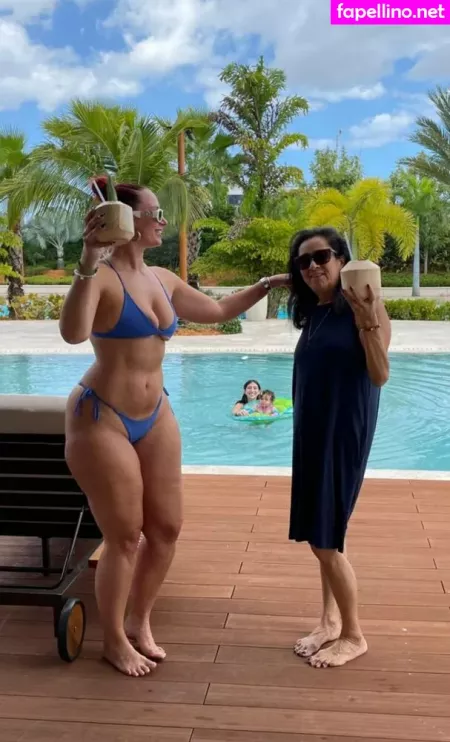Yesjulz 4 OnlyFans Thumbnail #G3DIqT3UmZ