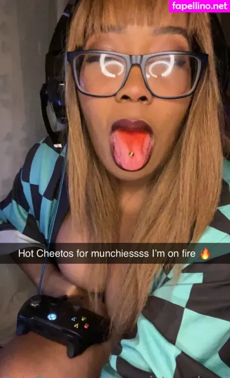 Yesmistresskayy2 OnlyFans Thumbnail #I1wuTjb0LK