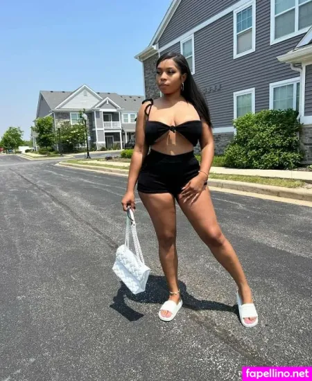 Yesprettyb OnlyFans Thumbnail #7Fqa6mg1bs