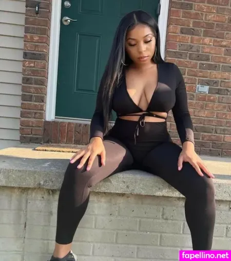 Yesprettyb OnlyFans Thumbnail #obtNAHZgKV