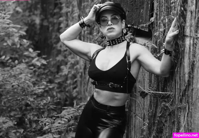 Yesqueenpea OnlyFans Thumbnail #jNAE6EW6hb