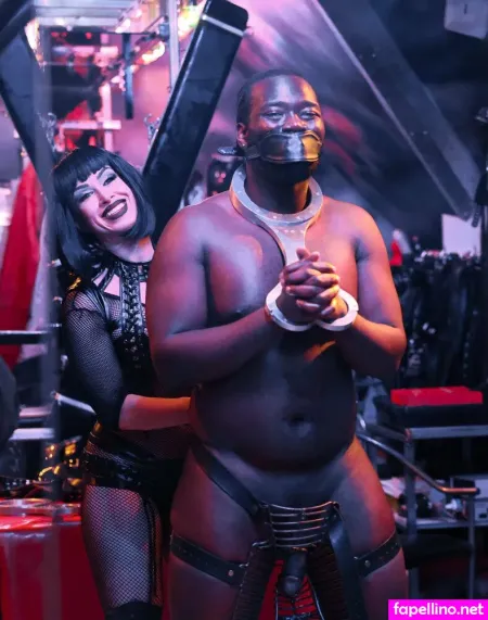 Yesqueenpea OnlyFans Thumbnail #qkHkBaRfiu