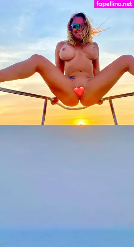Yeti Chick OnlyFans Thumbnail #JiJId3rjsP