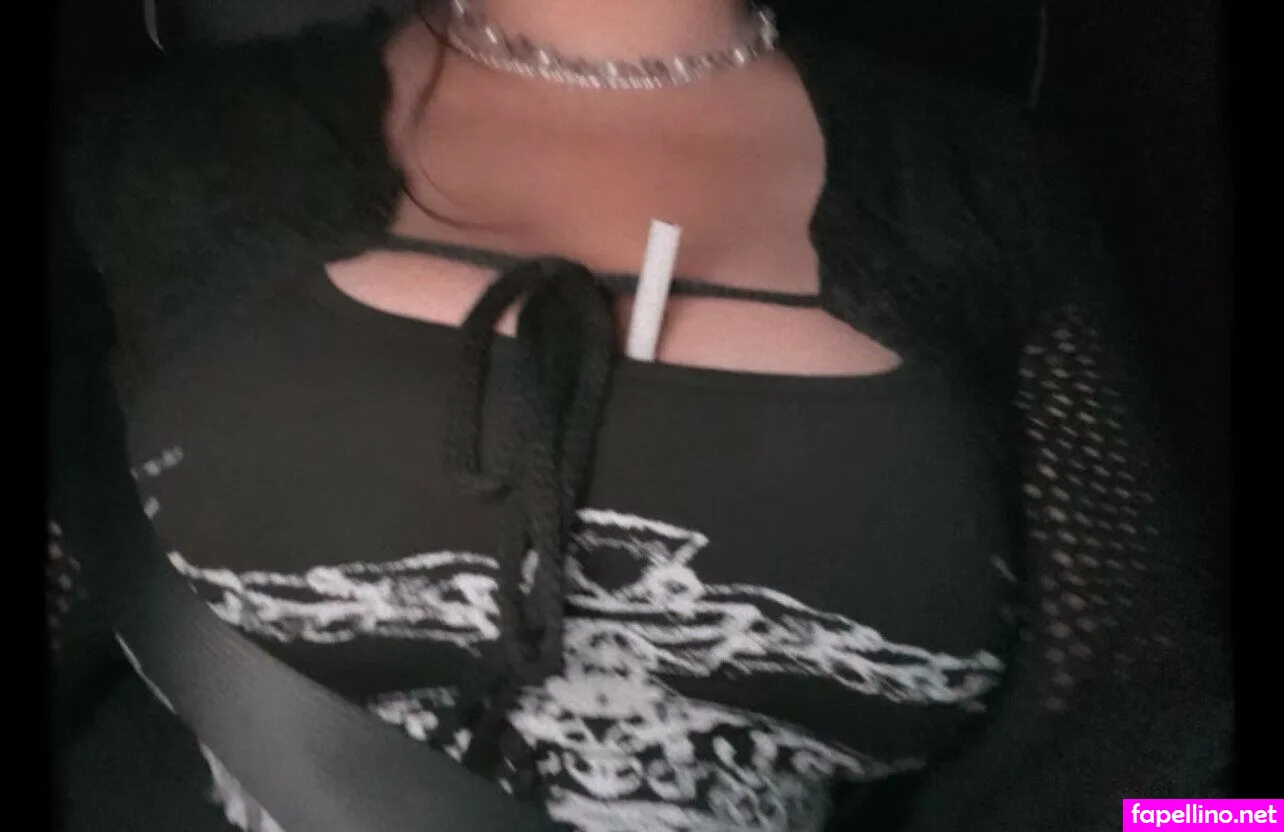 missbella, peachycoochie, yikesimbella Nude Leaked OnlyFans Photo #1GUgKHOQyJ