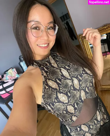 Yimingcuriosityofficial OnlyFans Thumbnail #2qIeap3gEt