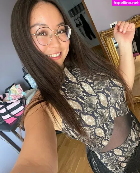 Yimingcuriosityofficial OnlyFans Thumbnail #IXX13M6cuW