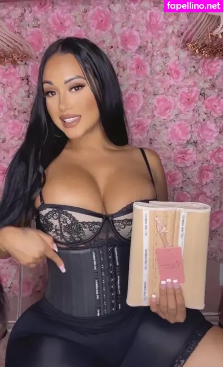 Yineth Moreno OnlyFans Thumbnail #2Lz0wAc5Nr