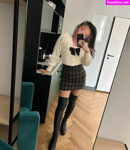Yinsu Collins OnlyFans Thumbnail #YNwFYXAaB4