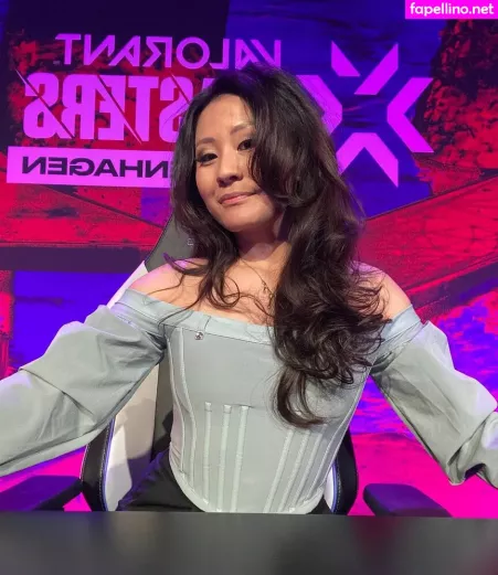 Yinsu Collins OnlyFans Thumbnail #eFSZX9BxGf