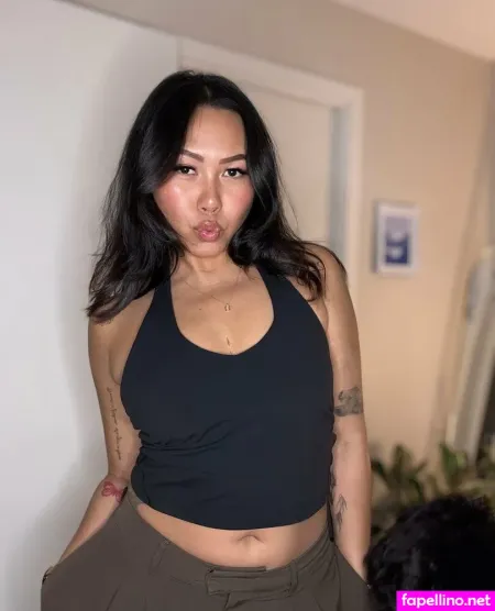 Yintoyouryang OnlyFans Thumbnail #CmyV5FH5Xp