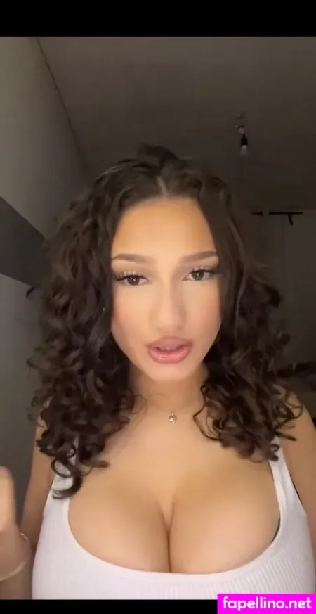 Yisel OnlyFans Thumbnail #Q0AFLHr5Ub