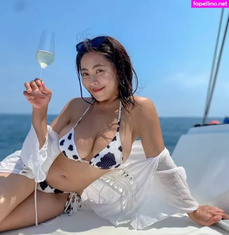 Yiyihahahaha OnlyFans Thumbnail #gwphum8tD7