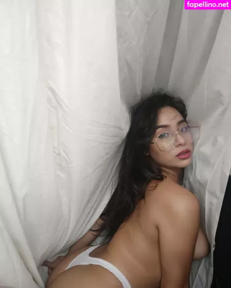 Yiyisweetcousin OnlyFans Thumbnail #UxSJUQF4lX