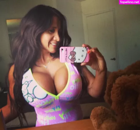 Yliana Diaz OnlyFans Thumbnail #dVjm2YGjC3