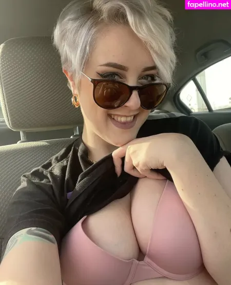 Yoemilyreyfree OnlyFans Thumbnail #CgvhOO5hdb