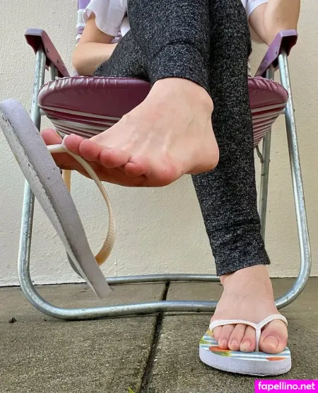 Yogafootqueenfree OnlyFans Thumbnail #0o3geG27sH