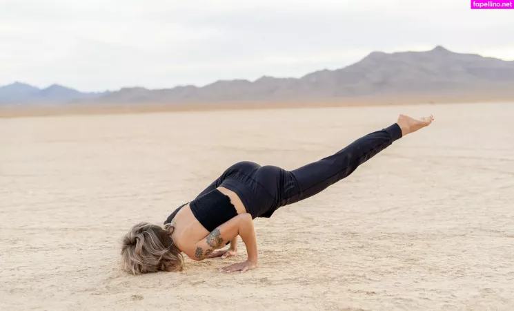 Yogakittykat OnlyFans Thumbnail #Q7t4V0ZVph