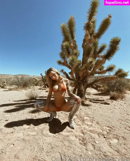 Yogakittykat OnlyFans Thumbnail #frHETb9ece