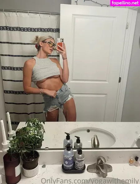 Yogawithemily OnlyFans Thumbnail #0jsgRDQi9s