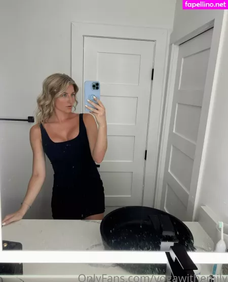 Yogawithemily OnlyFans Thumbnail #72BVvScUVl