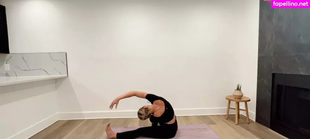 Yogawithemily OnlyFans Thumbnail #LOL2FgdRbM