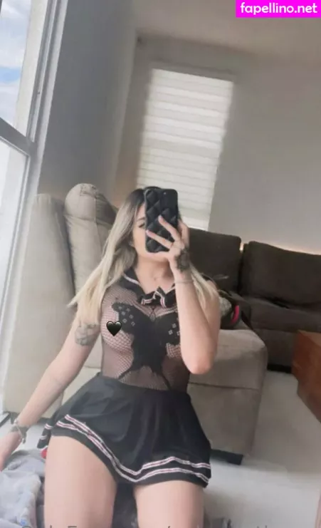 Yolamartinezv OnlyFans Thumbnail #FdA1cf3Dnz