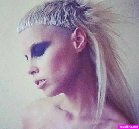 Yolandi Visser OnlyFans Thumbnail #xfkTt41fgD