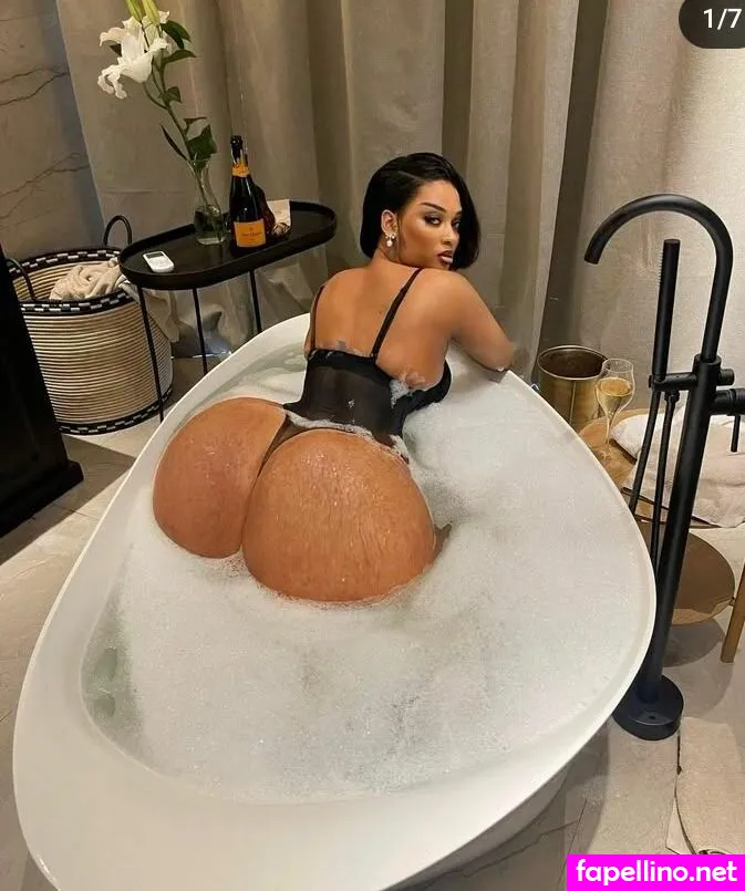 Yolo the queen, yolo_thequeen_ Nude Leaked OnlyFans Photo #wXEInXYedi