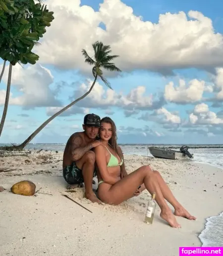 Yoly Desmis OnlyFans Thumbnail #qTY8w0AkAi