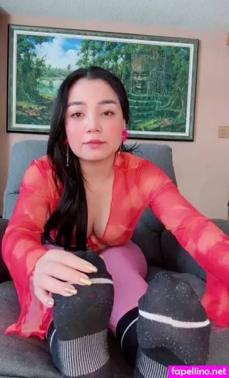 Yomfeet OnlyFans Thumbnail #qcm17CzCkQ