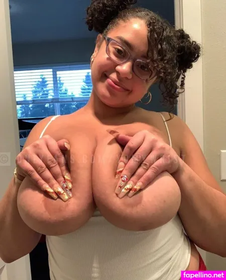 Yomyareolas OnlyFans Thumbnail #1cBhRB2byU