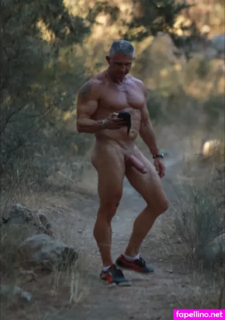 Yonalef OnlyFans Thumbnail #AIN0TOSNT7