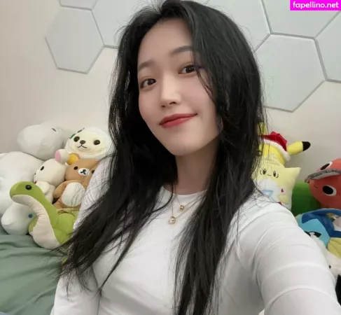 Yoojin OnlyFans Thumbnail #GneILhhfLt