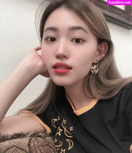 Yoojin OnlyFans Thumbnail #LqcurNmrrW